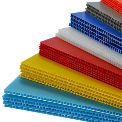 Translucent 4mm Corrugated Plastic Sheet Polypropylene Fluted Board