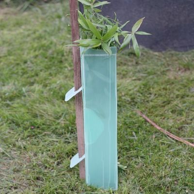Hollow PP Corflute Tree Guards Triangle Twinwall Plastic Tree Wrap