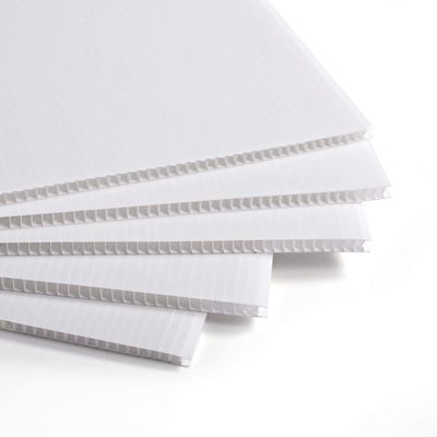 PP Corrugated Plastic Sheet Corflute Board Foldable Lightweight Customized Durable