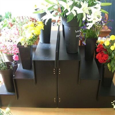 Lightweight, durable display stands for retail, exhibitions, and promotions. Easy to transport, assemble, and reposition, offering stable, space-saving, and attractive product displays.